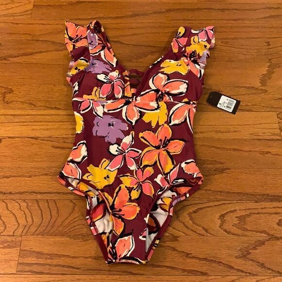 Size small one piece swimsuit - Picture 1 of 7